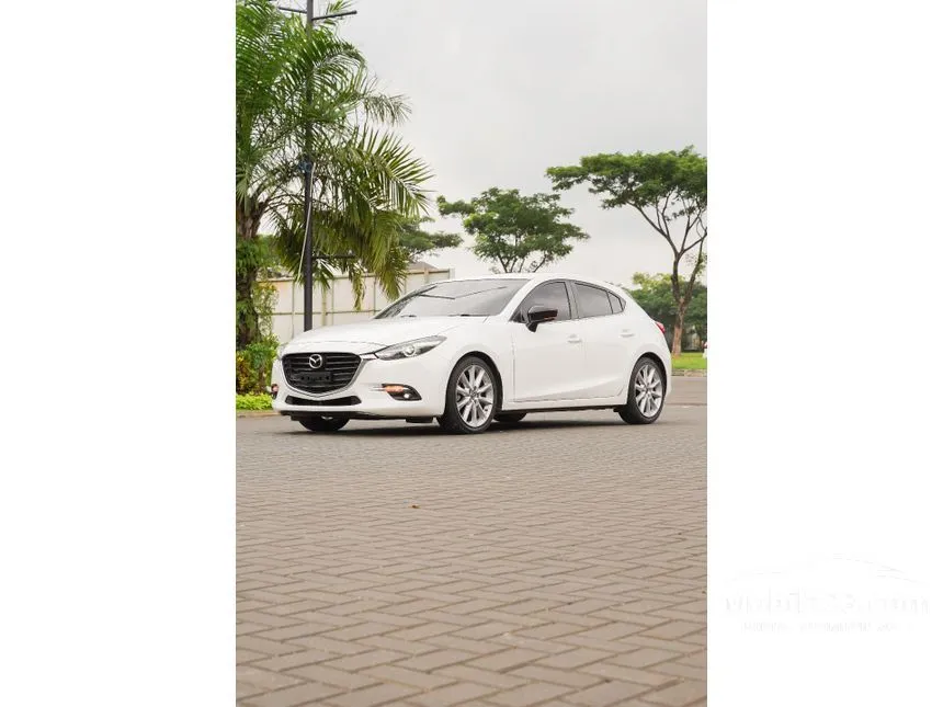 Jual Mobil Mazda 3 2017 SKYACTIV