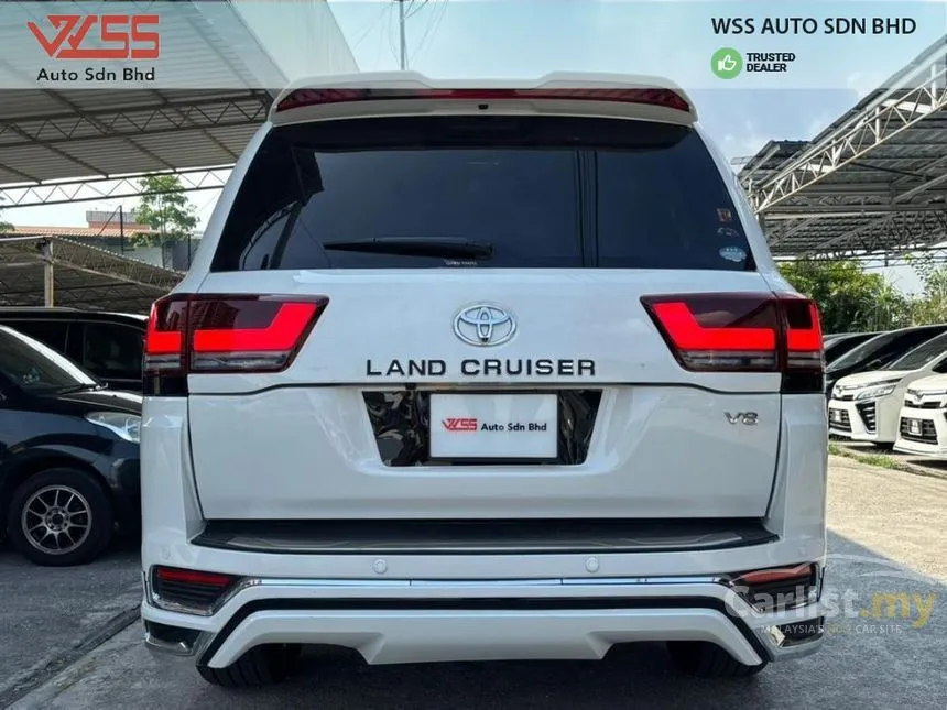 2011 Toyota Land Cruiser URJ202 ZX SUV