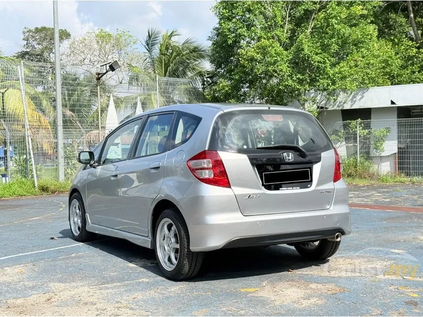 2009 Honda Jazz V Hatchback