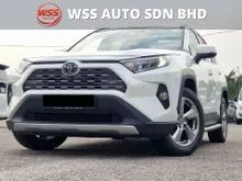 2021 Toyota RAV4 2.5 / FREE WARRANTY AND TINTED / CAN MAX LOAN / FULL SERVICE RECORD / LOW MILEAGE / FLOOD & ACCIDENT FREE / VIEW TO BELIEVE