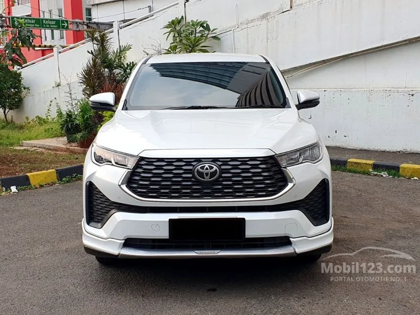 Jual Mobil Toyota Kijang Innova Zenix 2023 V 2.0 di DKI Jakarta Automatic Wagon Putih Rp 415.000.000