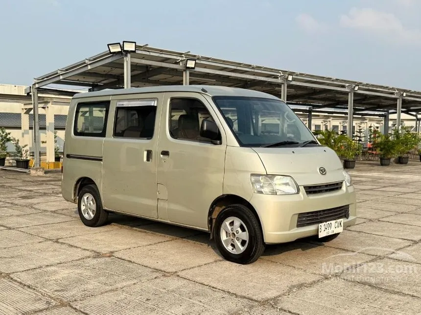 2008 Daihatsu Gran Max Mini Bus D Van
