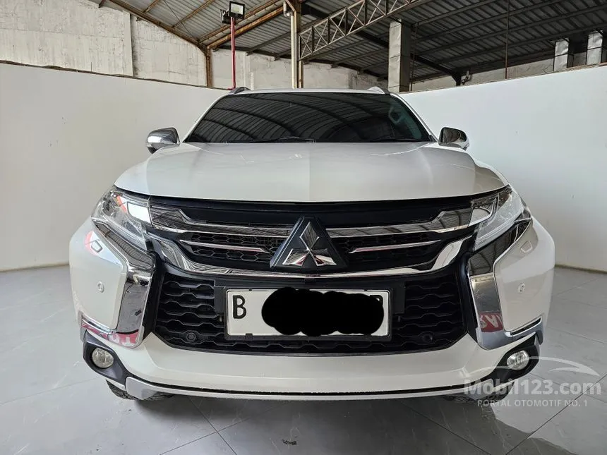 Jual Mobil Mitsubishi Pajero Sport 2019 Dakar 4X2 2.4 di Jawa Barat Automatic SUV Putih Rp 400.000.000
