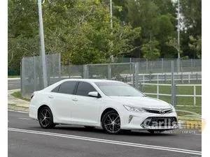 2015 Toyota Camry 2.5 Hybrid Sedan