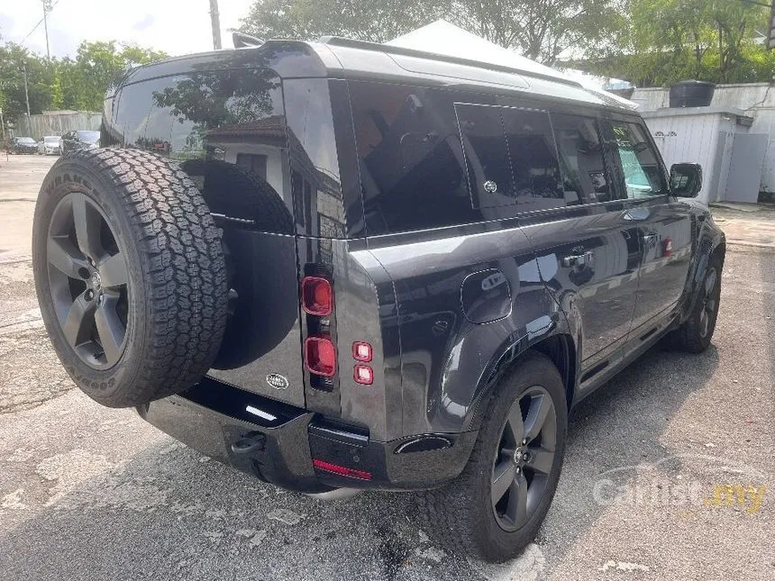 2022 Land Rover Defender 110 D300 SUV