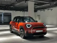 2025 DEMO UNIT MINI Aceman SE SUV