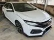 Used 2016 Honda Civic (POWER OF DREAMMM + FREE TRAPO CAR MAT BY 31ST OCT + FREE GIFTS + TRADE IN DISCOUNT + READY STOCK) 1.5 TC VTEC Premium Sedan