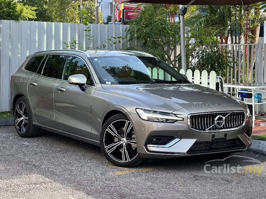 2022 Volvo V60 Recharge T8 Inscription Wagon