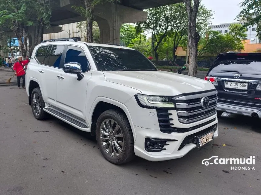 2022 Toyota Land Cruiser 300 VX-R 70th Anniversary SUV