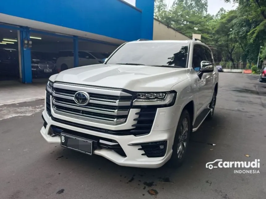 2022 Toyota Land Cruiser 300 VX-R 70th Anniversary SUV