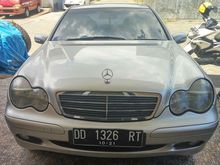 2001 Mercedes-Benz C200 2.0 Classic Sedan