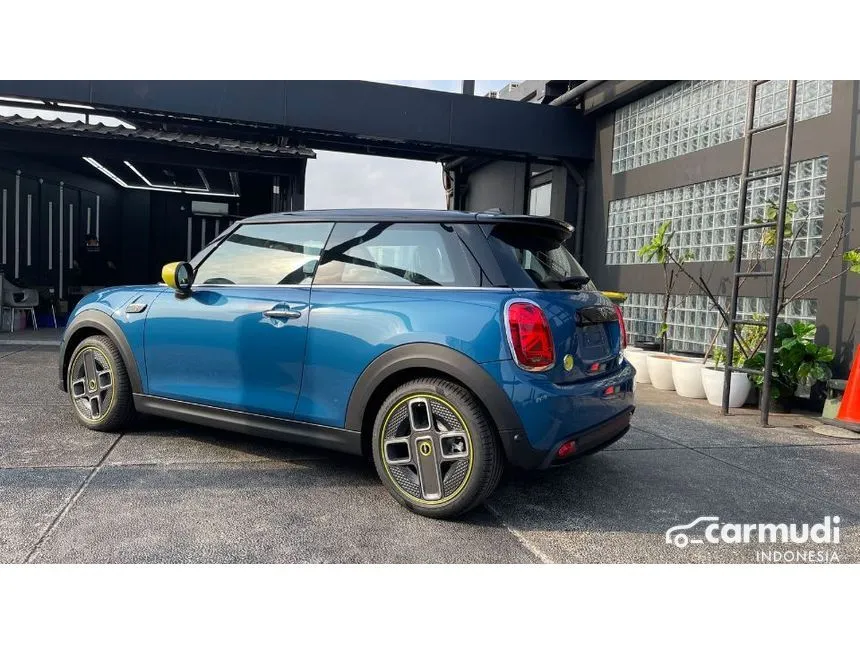 2023 MINI Cooper S Electric Level 3 Hatchback