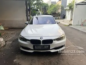 2013 BMW 320i 2.0 Luxury Sedan