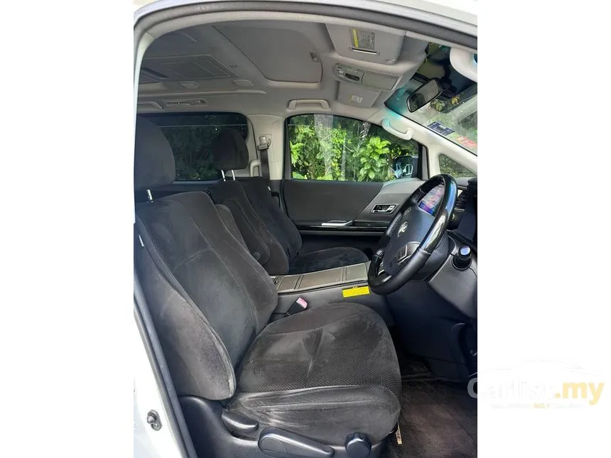 2011 Toyota Vellfire Z Platinum MPV