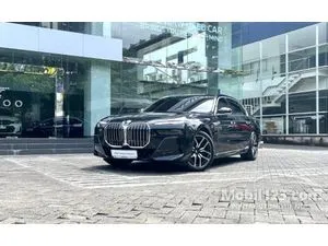 2024 BMW 735i 3.0 M Sport Sedan