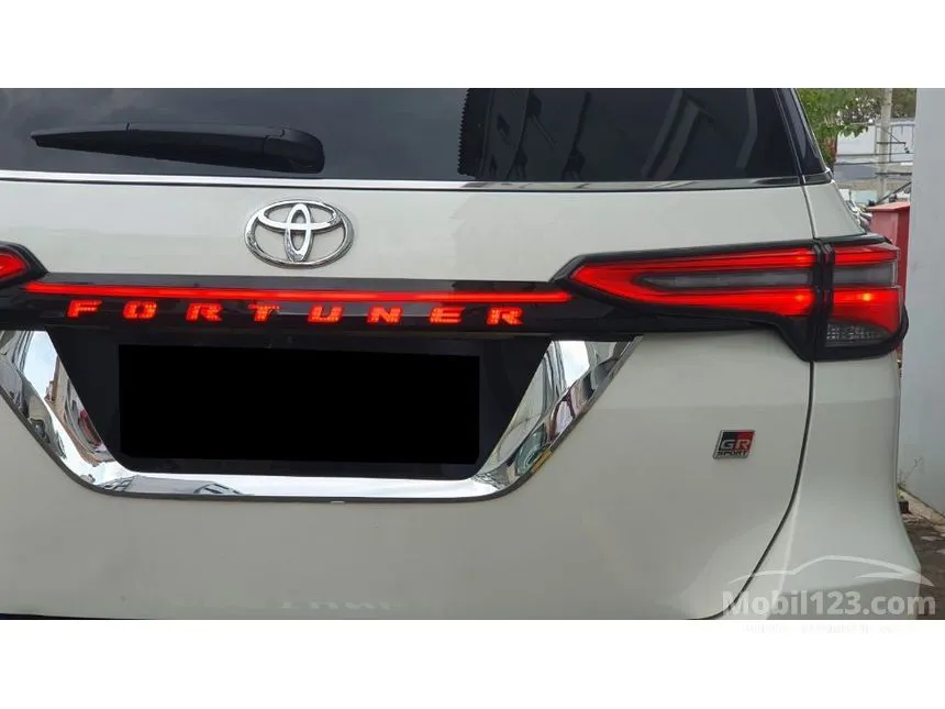 2022 Toyota Fortuner GR Sport 4X2 SUV