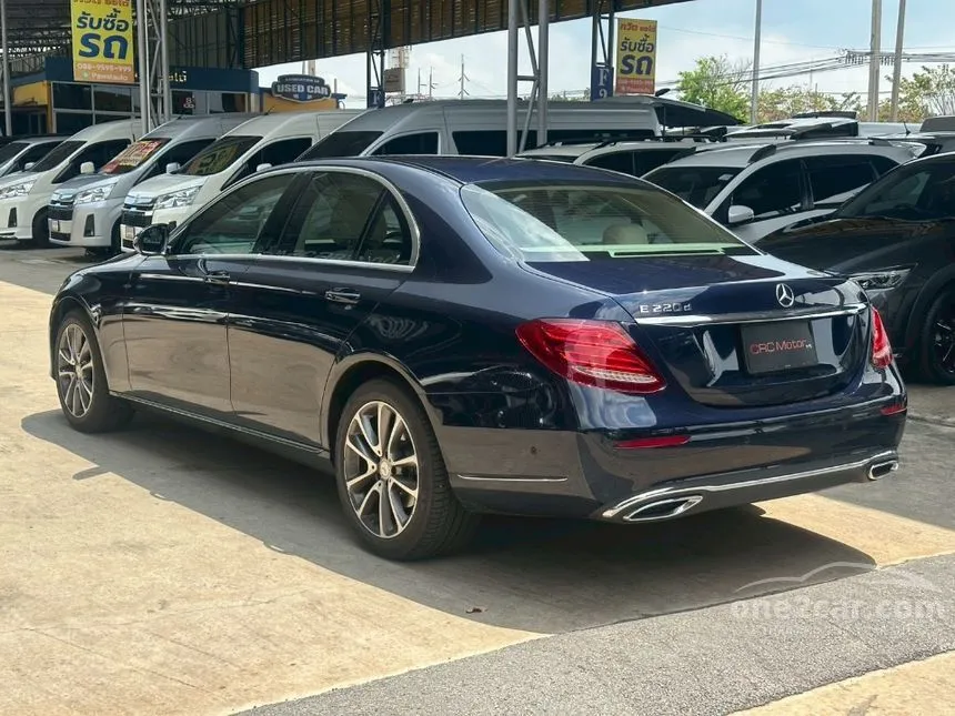 2017 Mercedes-Benz E220 d Exclusive Sedan