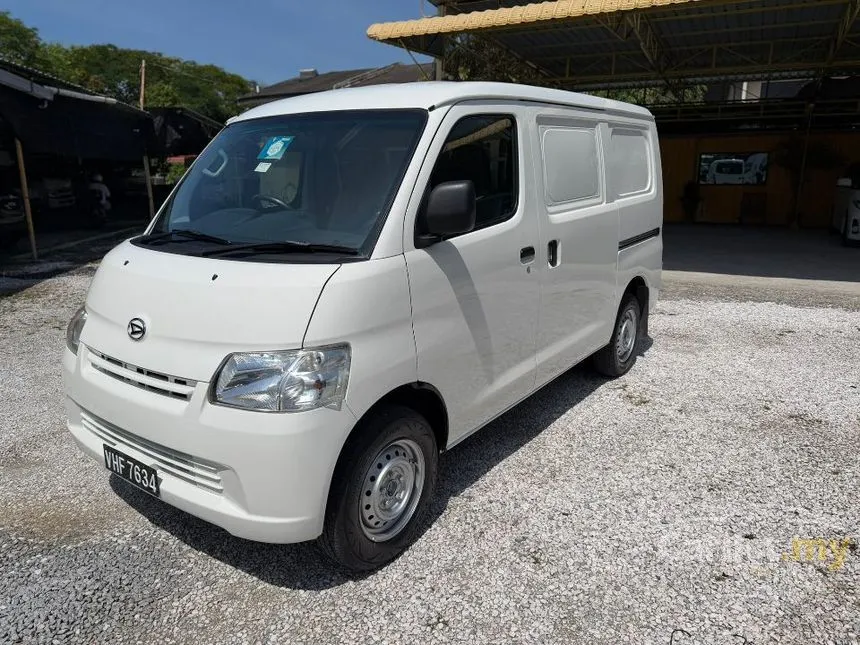 2022 Daihatsu Gran Max Panel Van
