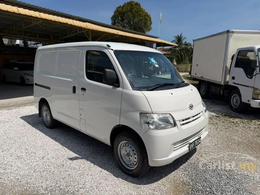 2022 Daihatsu Gran Max Panel Van