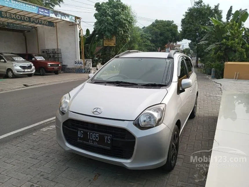Jual Mobil Daihatsu Ayla 2014 M 1.0 di Jawa Timur Manual Hatchback Silver Rp 82.500.000