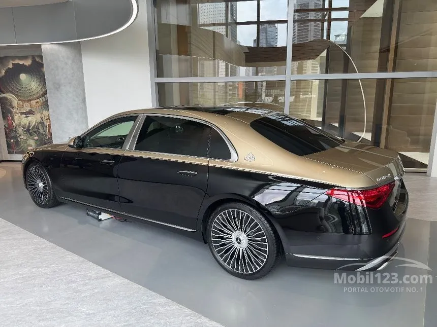 2025 Mercedes-Benz Mercedes-Maybach S580 Sedan