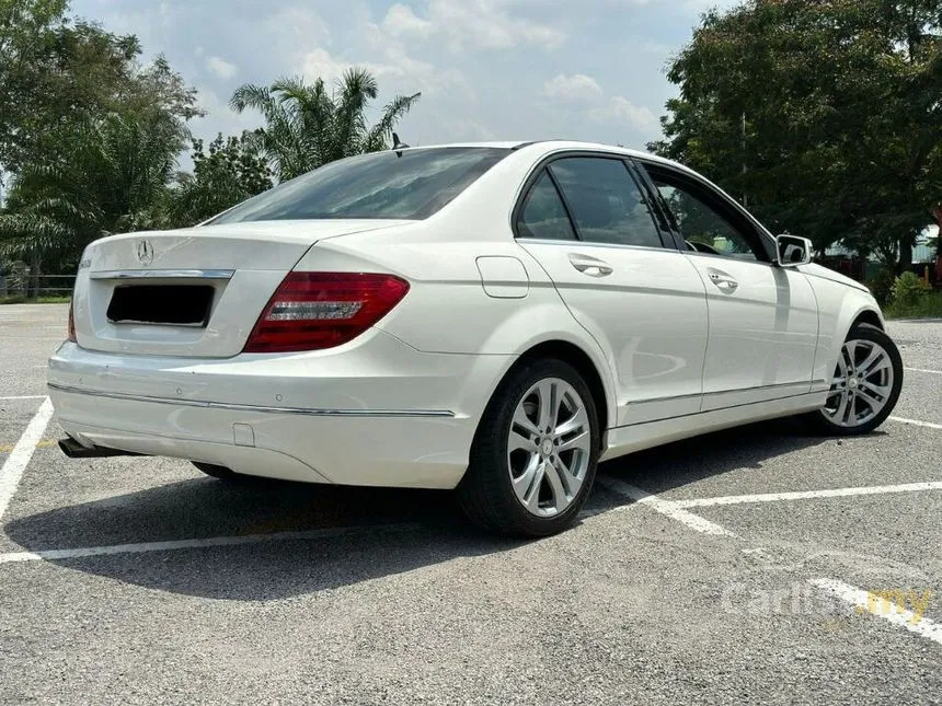 2013 Mercedes-Benz C200 CGI Avantgarde Sedan