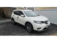 2015 Nissan X-Trail 2.5 (ปี 14-17) V SUV AT