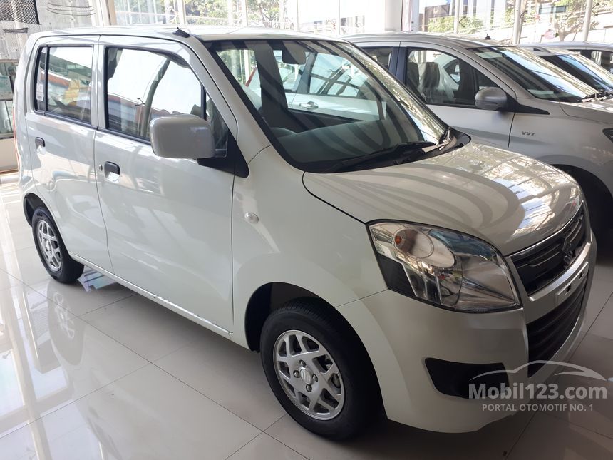 Jual Mobil  Suzuki  Karimun Wagon  R  2021 GL Wagon  R  1 0 di 