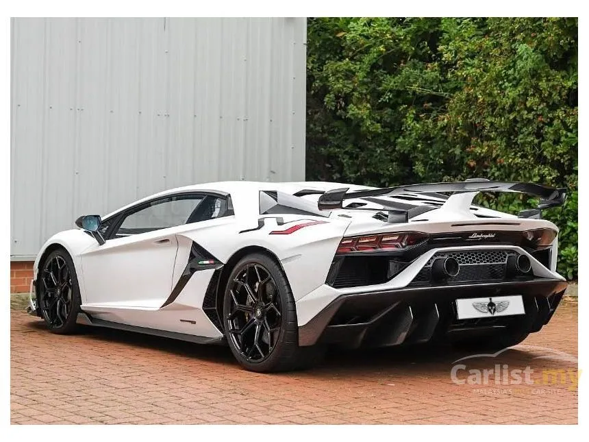 2019 Lamborghini Aventador SVJ Coupe