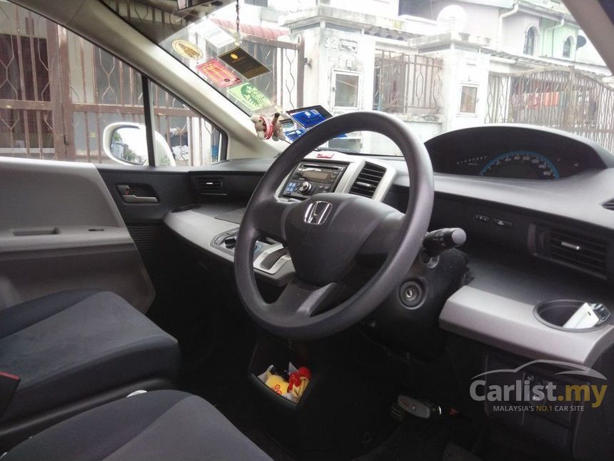 2012 Honda Freed E i-VTEC MPV