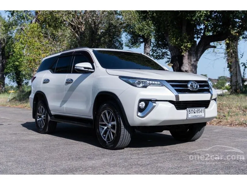 2024 Toyota FORTUNER V SUV