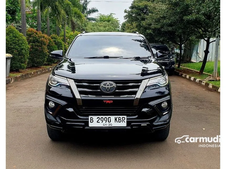 2020 Toyota Fortuner VRZ TRD 4X2 SUV