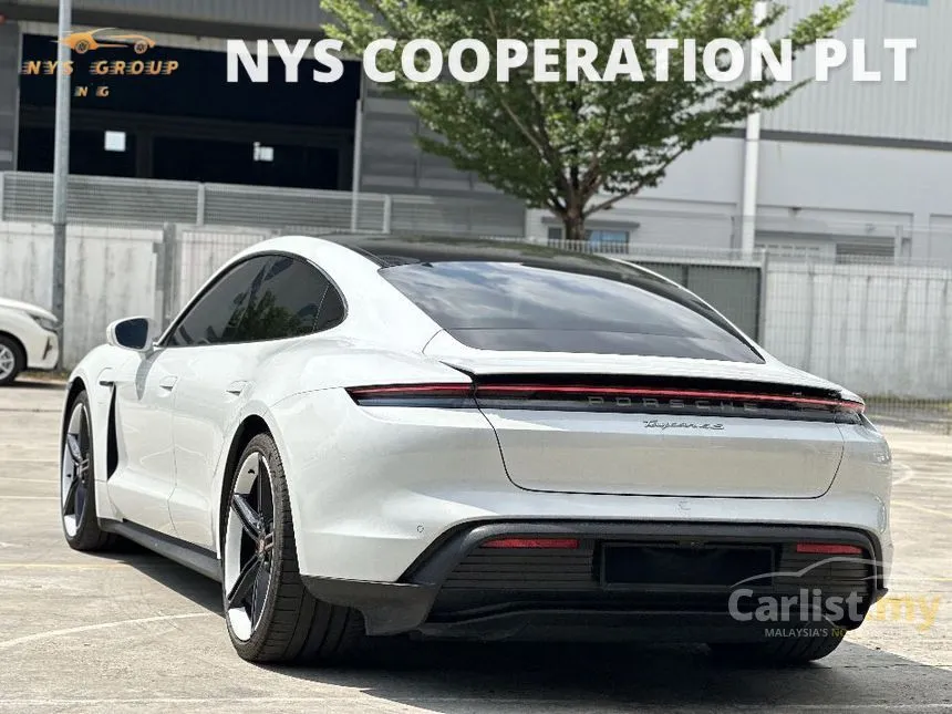 2020 Porsche Taycan 4S Sedan