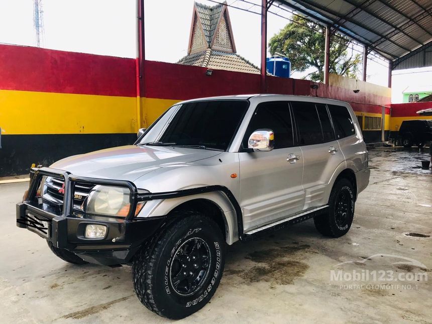 Jual Mobil Mitsubishi Pajero  2000 3 2 di Sumatera Utara 