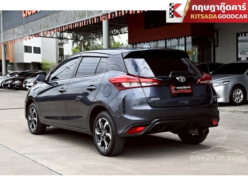 2023 Toyota YARIS Sport Hatchback