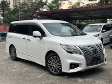 2021 Nissan Elgrand 2.5 High-Way Star Power boot