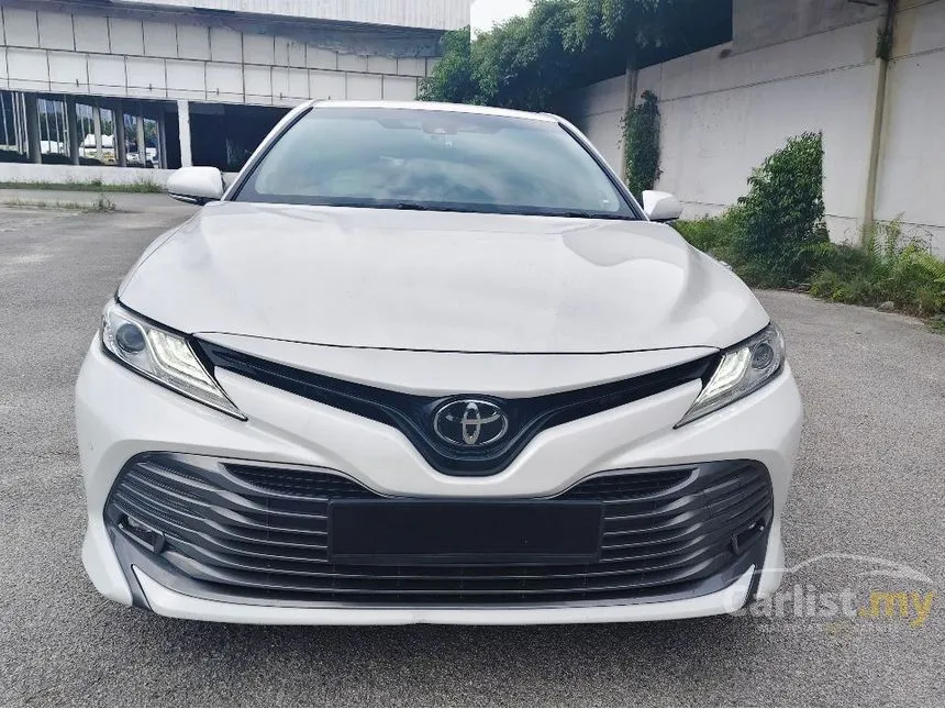 2018 Toyota Camry V Sedan
