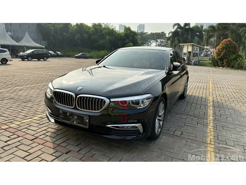 Jual Mobil BMW 520i 2018 Luxury 2.0 di DKI Jakarta Automatic Sedan Hitam Rp 600.000.000
