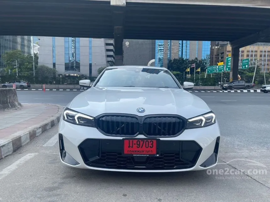 2024 BMW 330e M Sport Sedan