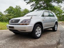 2000 Toyota Harrier 2.2 Base Spec SUV