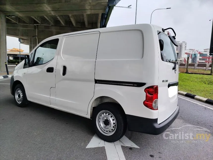 2023 Nissan NV200 Panel Van
