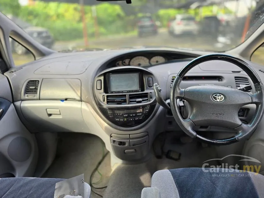 2003 Toyota Estima Aeras MPV