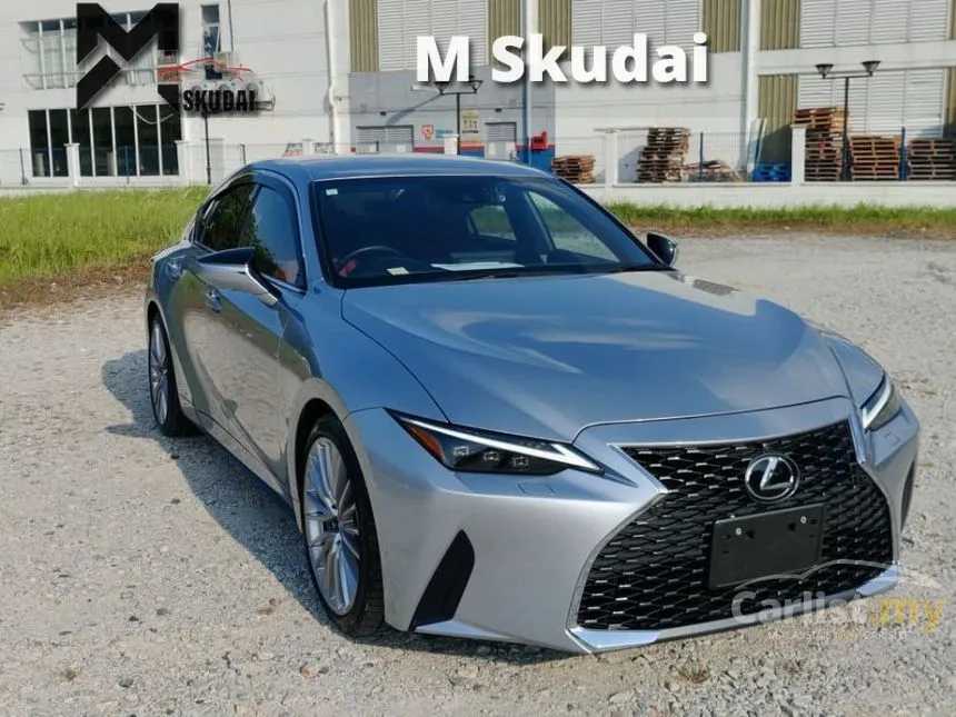 2021 Lexus IS 300 Luxury Sedan