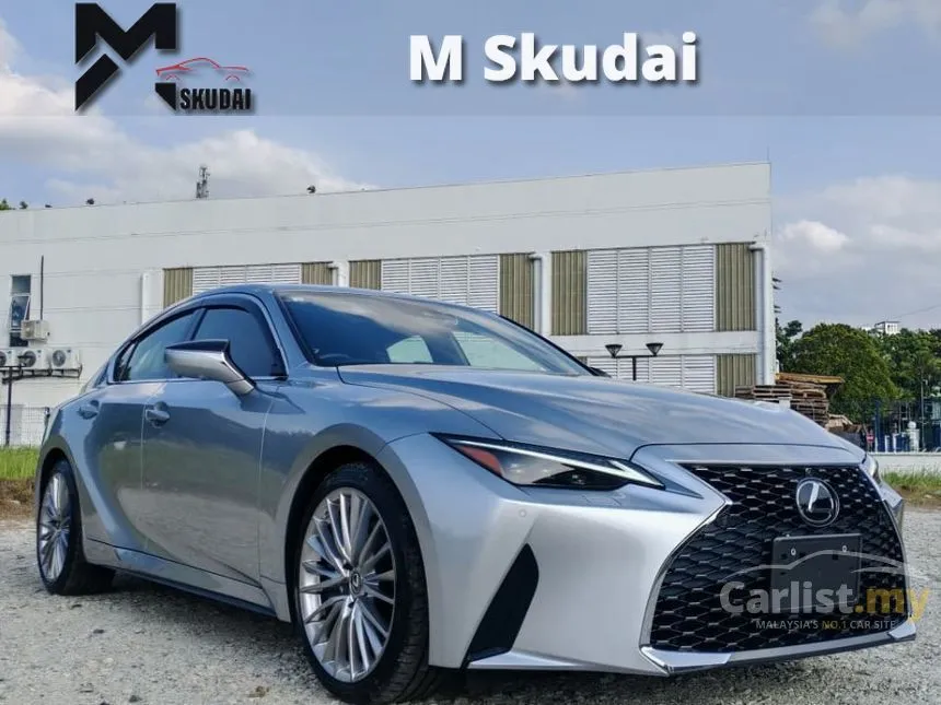 2021 Lexus IS 300 Luxury Sedan