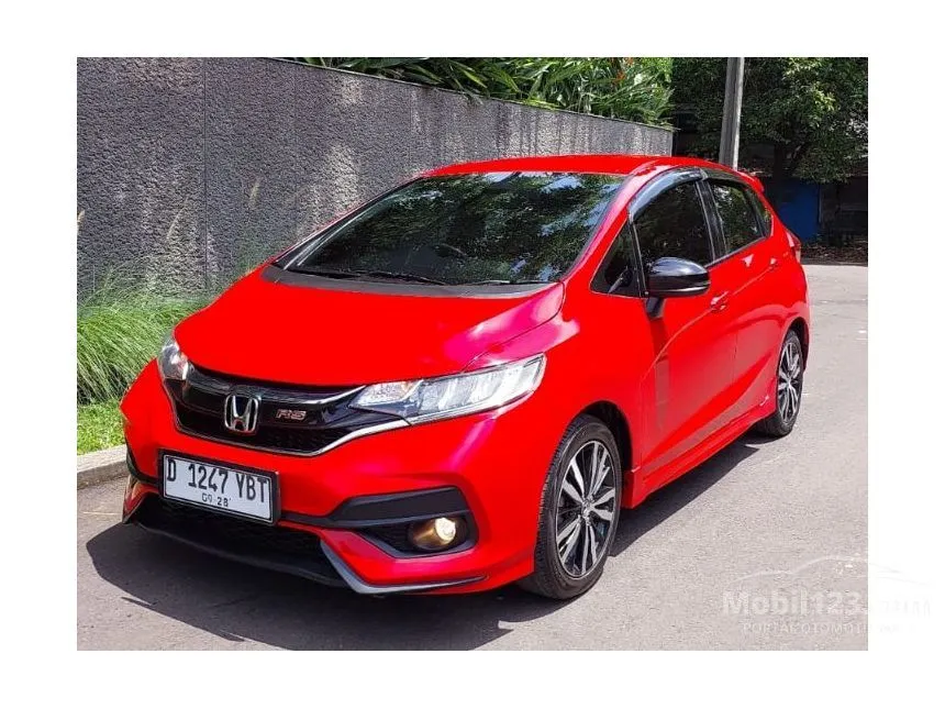 Jual Mobil Honda Jazz 2018 RS 1.5 di Jawa Barat Automatic Hatchback Merah Rp 219.000.000