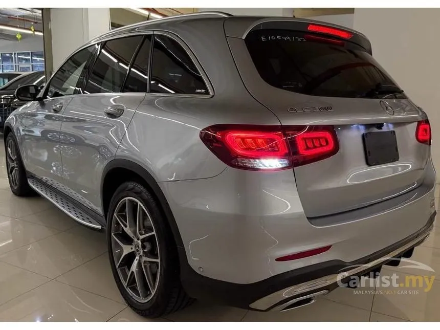 2022 Mercedes-Benz GLC300 4MATIC AMG Line SUV