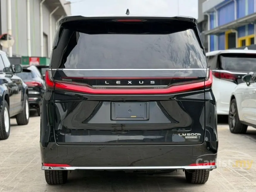 2025 Lexus LM 500h Version L 6 Seater MPV