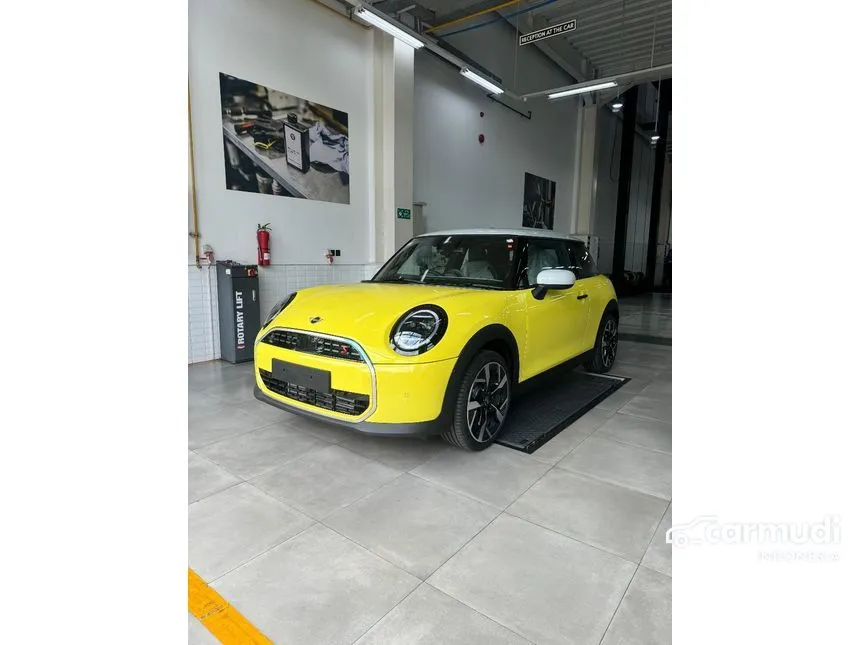 2024 MINI Cooper Cooper S Hatchback