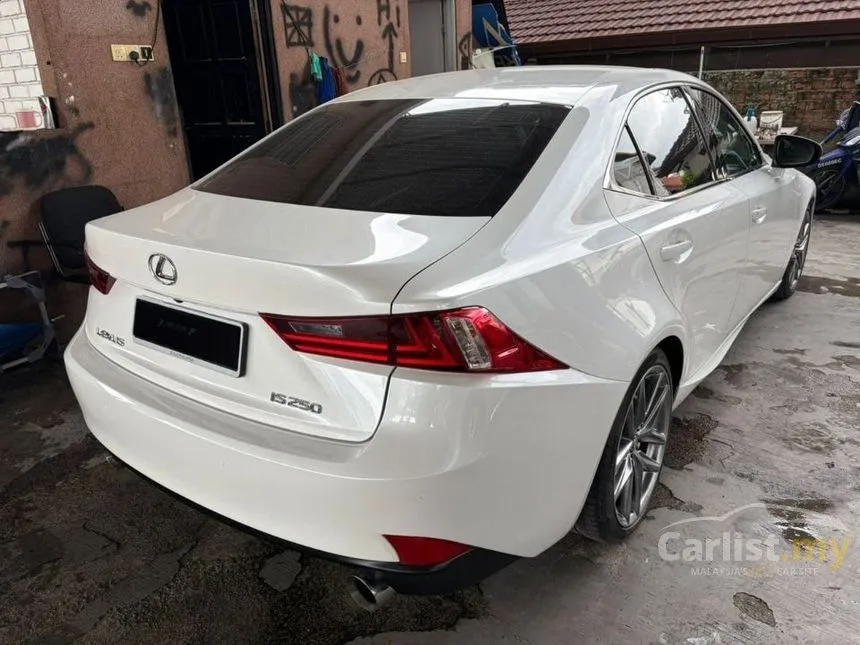 2014 Lexus IS 250 Luxury Sedan