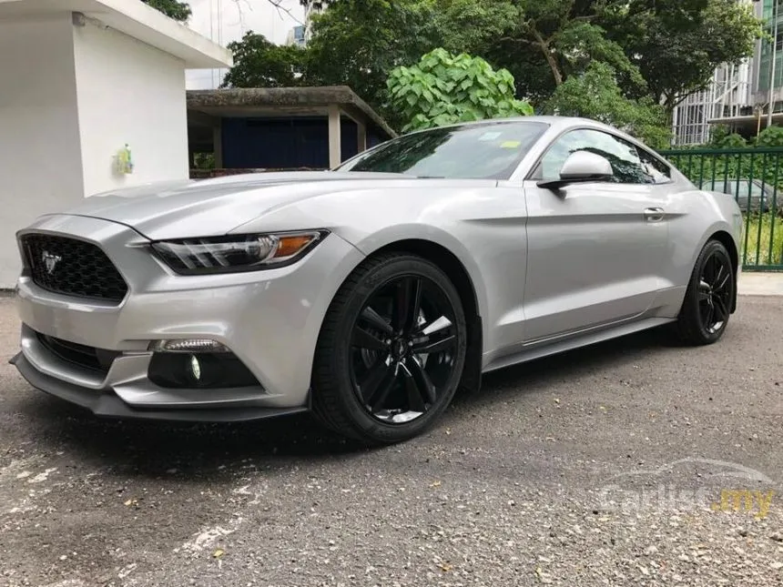 2018 Ford MUSTANG EcoBoost Coupe